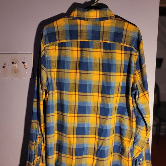 Hollister Adult Flannel Shirt Checkered Size L - Picture 3 of 3